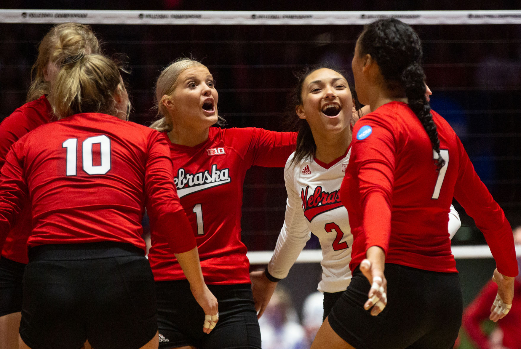 Nebraska Volleyball vs. Wisconsin Photo No. 3